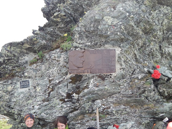 их было 9 перевал дятлова